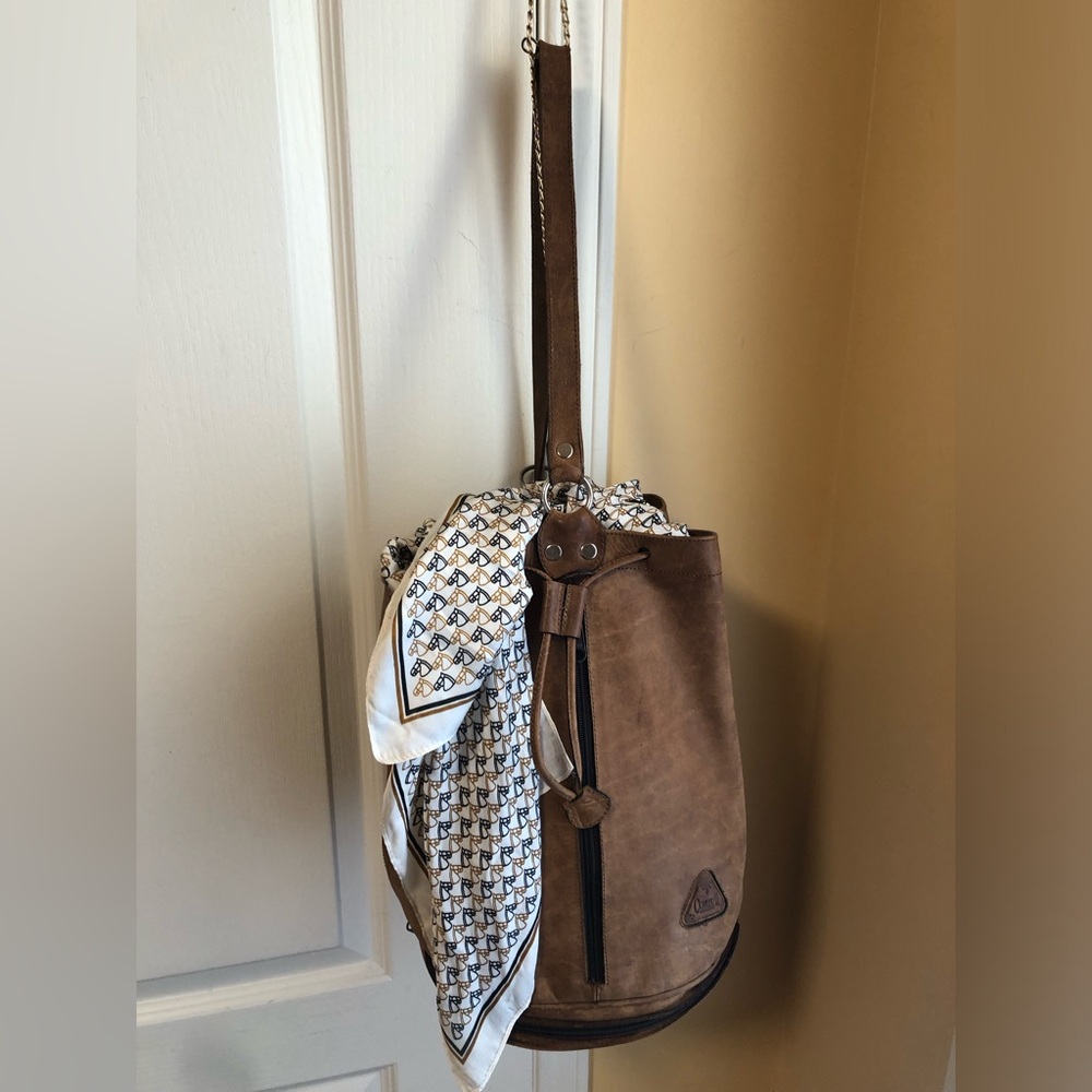 Vintage CORIUM distressed leather bucket bag